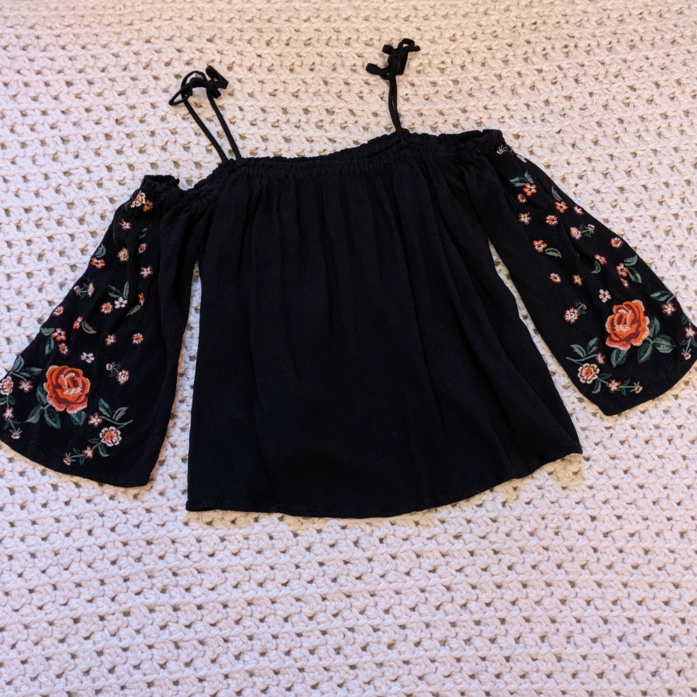 Embroidered Floral Off the Shoulder Top